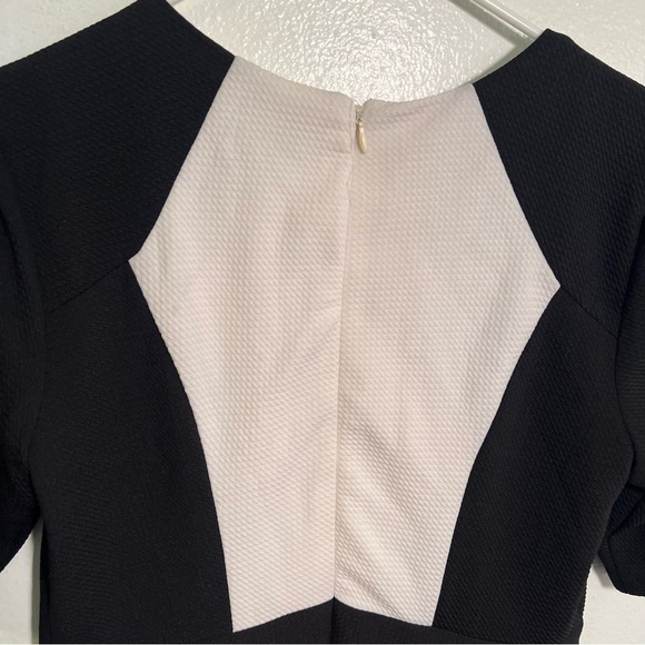 R&K Colorblock Dress Black White Red Textured 10 - Picture 8 of 10